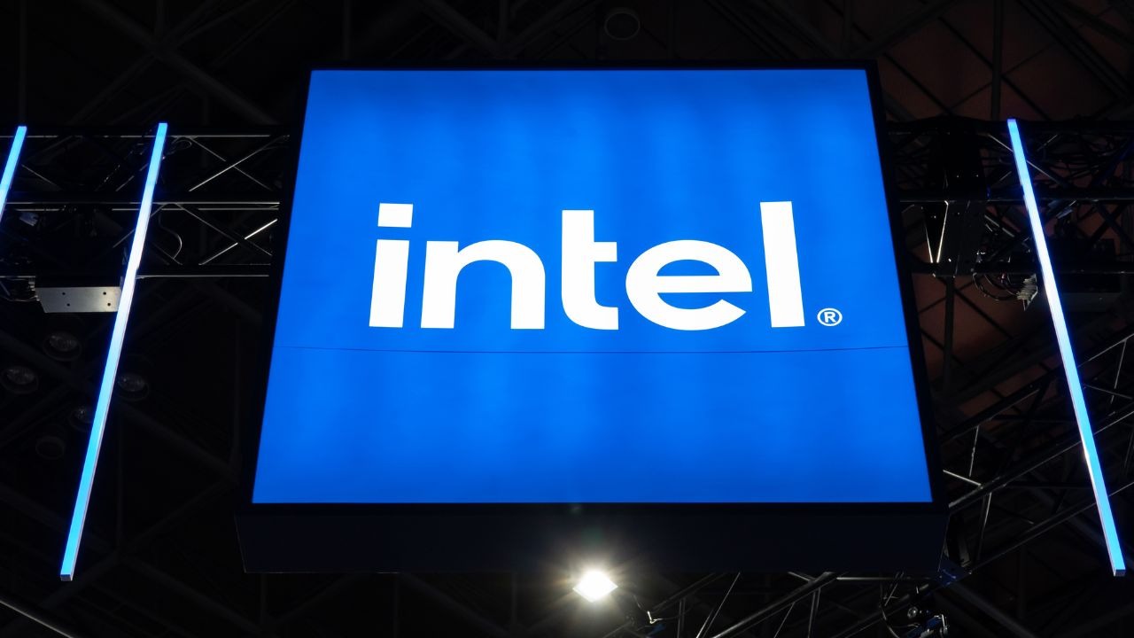 پردازنده‌های سری ورک‌استیشن Core Ultra 200 معرفی شدند